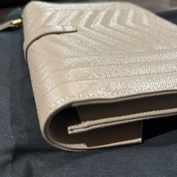 Saint Laurent Flap Pouch - Picture 10 of 14